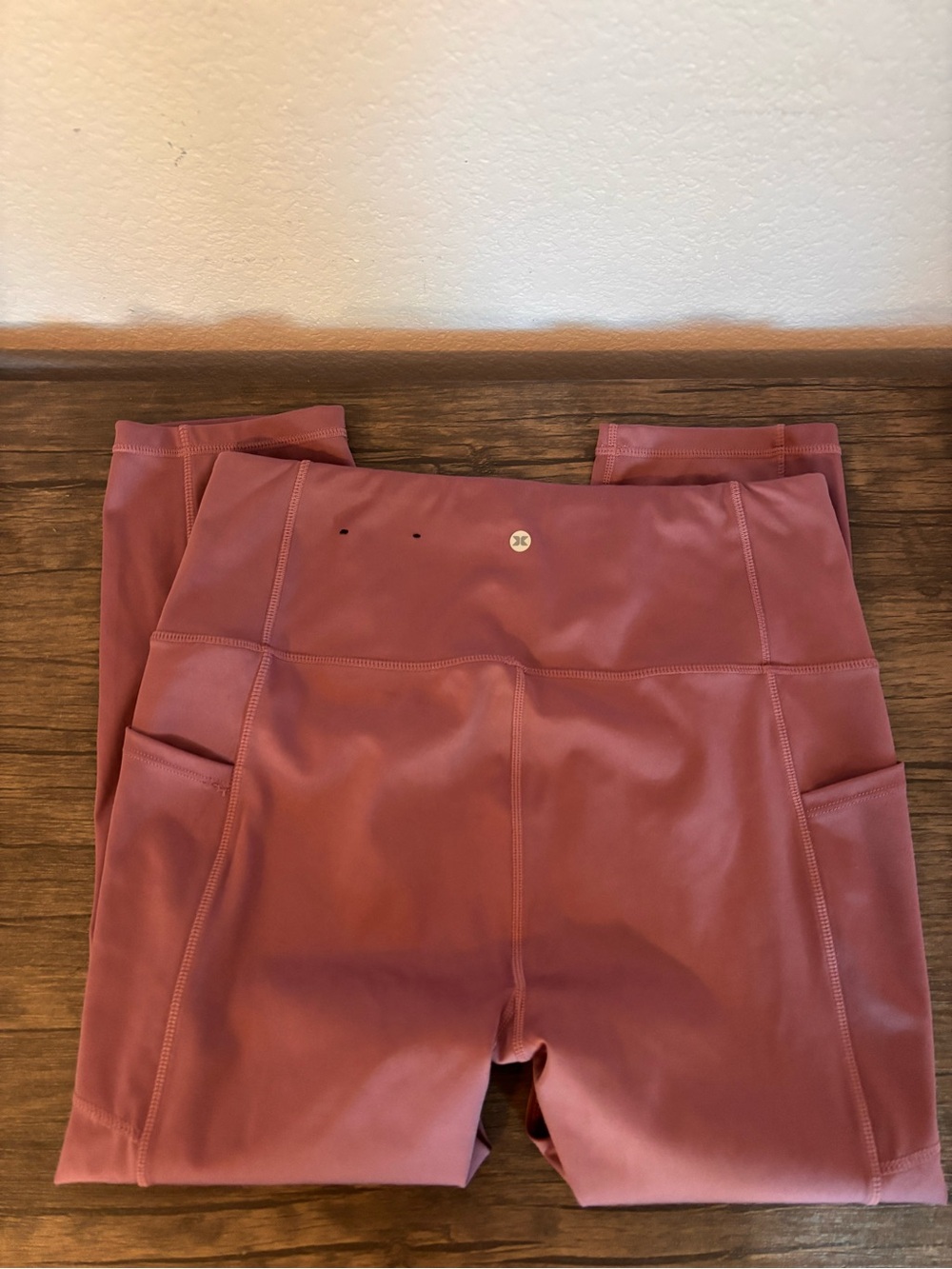 Capri leggings size large - Picture 2 of 3